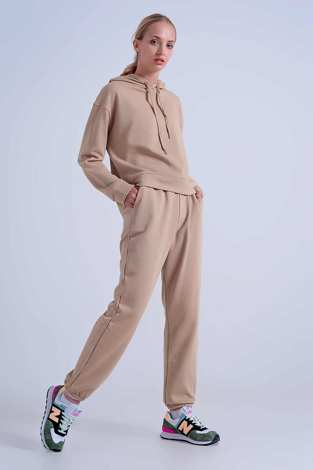 Jogger basique en coton avec lien à nouer beige