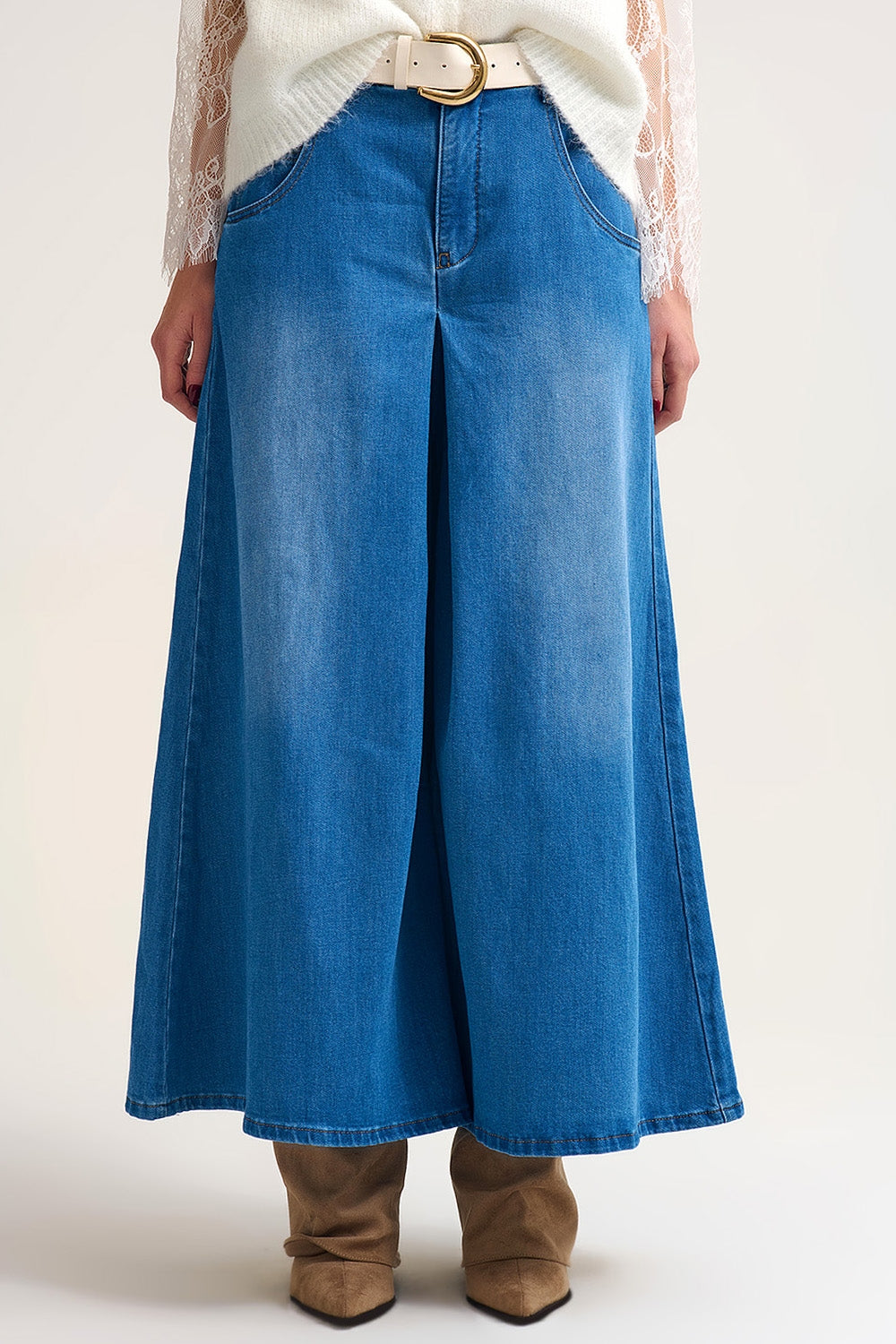 Q2 Jupe pantalon en denim à jambe extra-large avec plis sur le devant