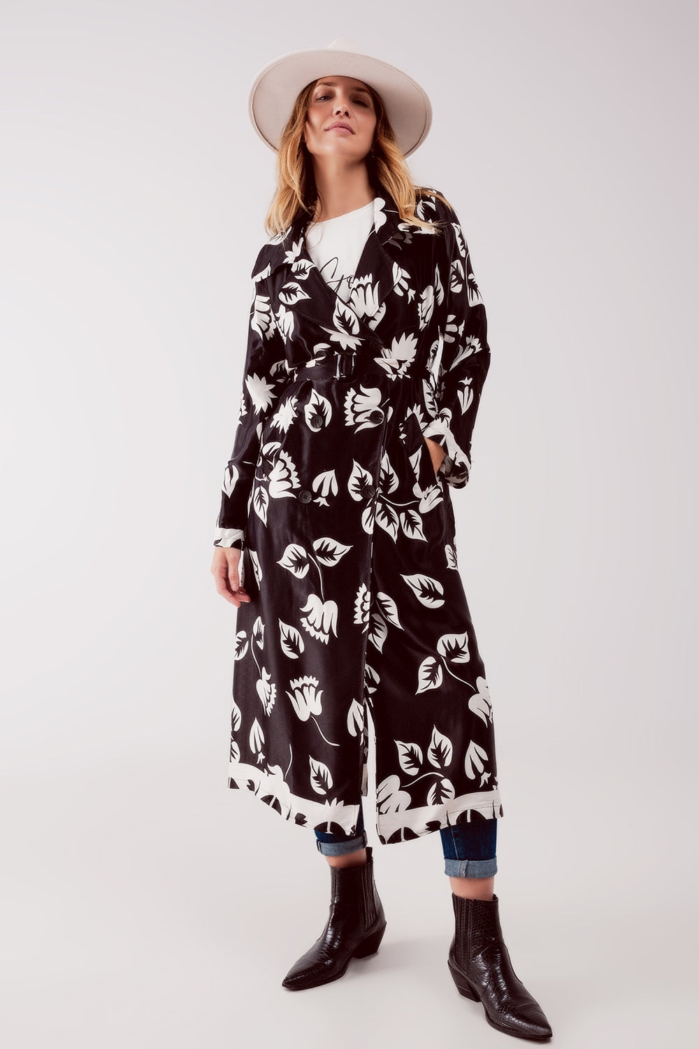 Long blazer noir à imprimé