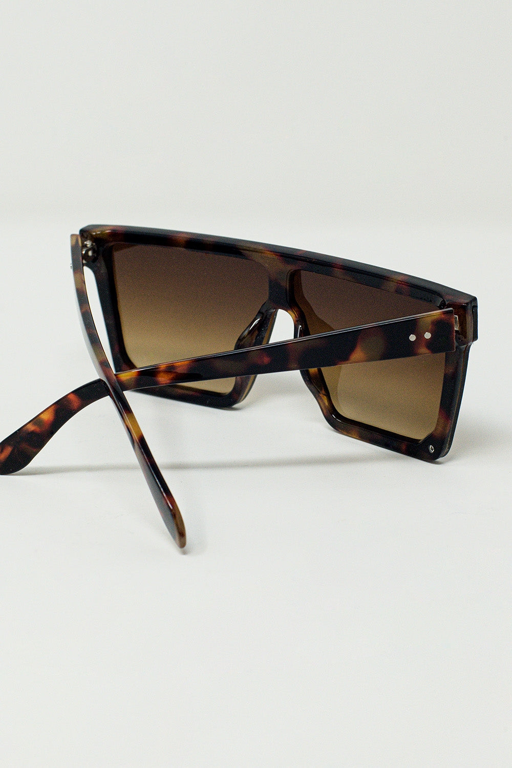 Lunettes de soleil 70's oversized squarouge en marron