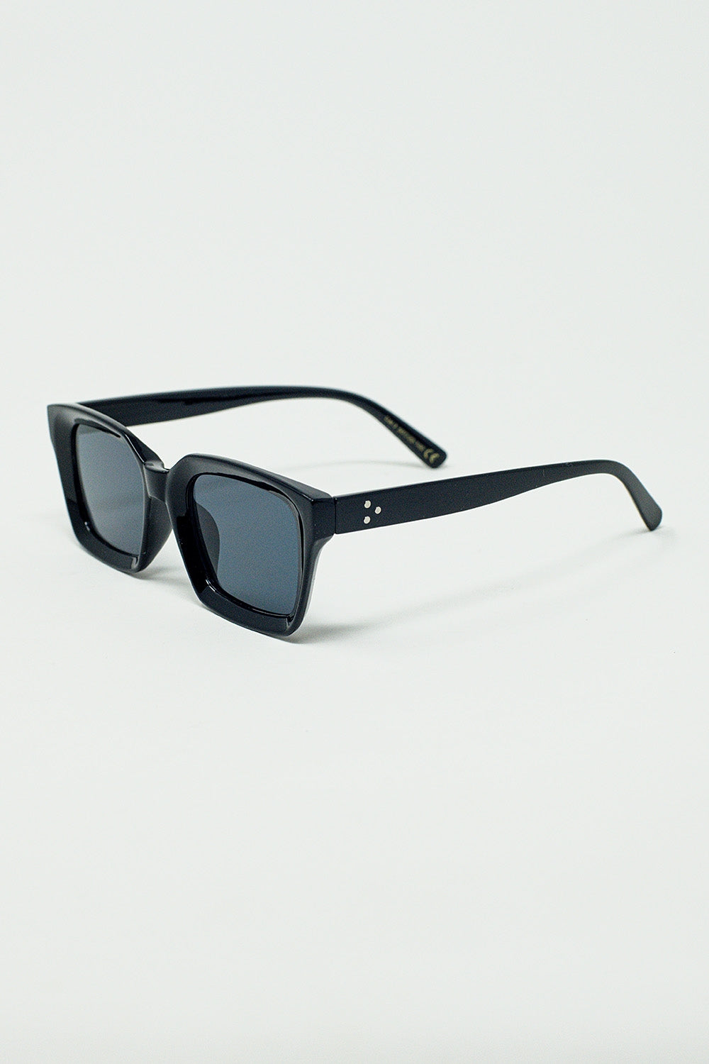 Lunettes de soleil à monture carrée épaisse et rétro
