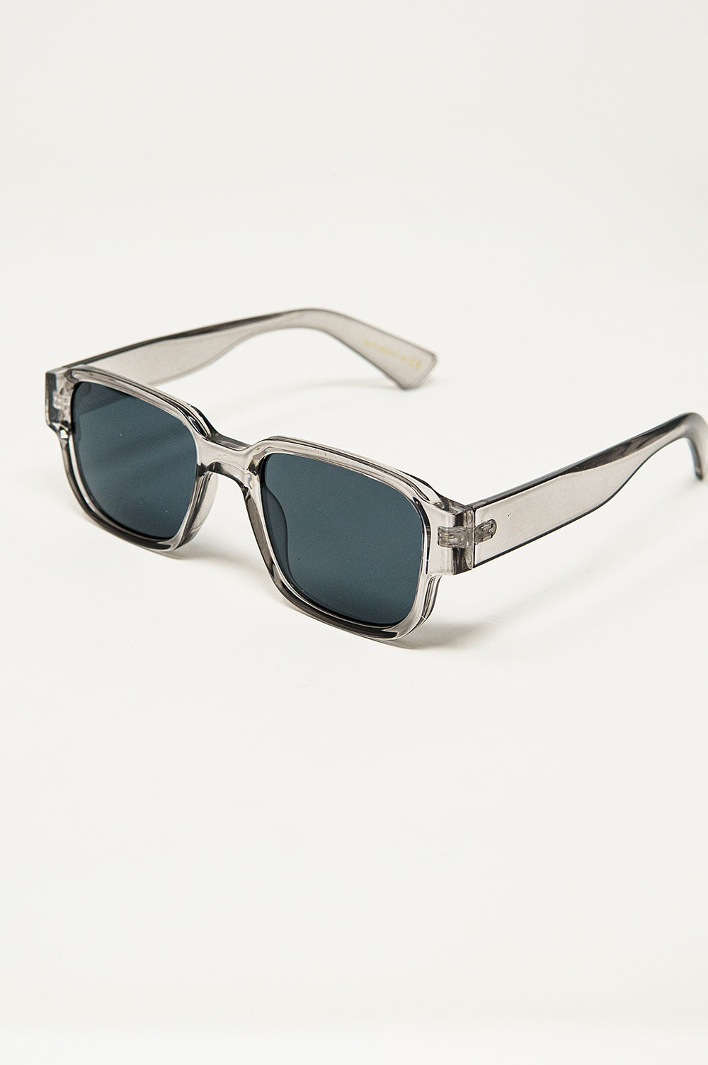 Lunettes de soleil carrées Chunky en gris cristal