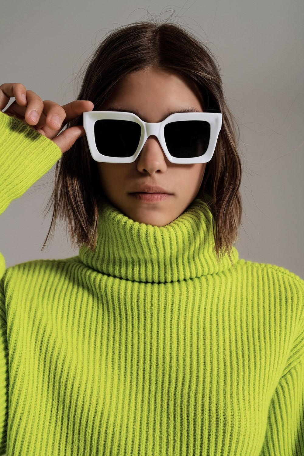 Lunettes de soleil carrées des années 90 en blanc