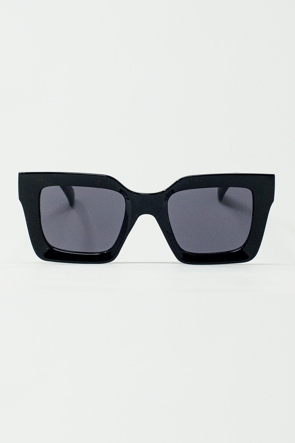 Q2 Lunettes de soleil carrées des années 90 en noir