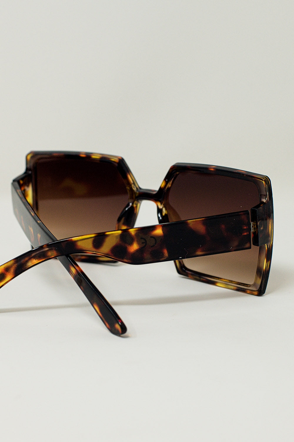 Lunettes de soleil carrées surdimensionnées marron