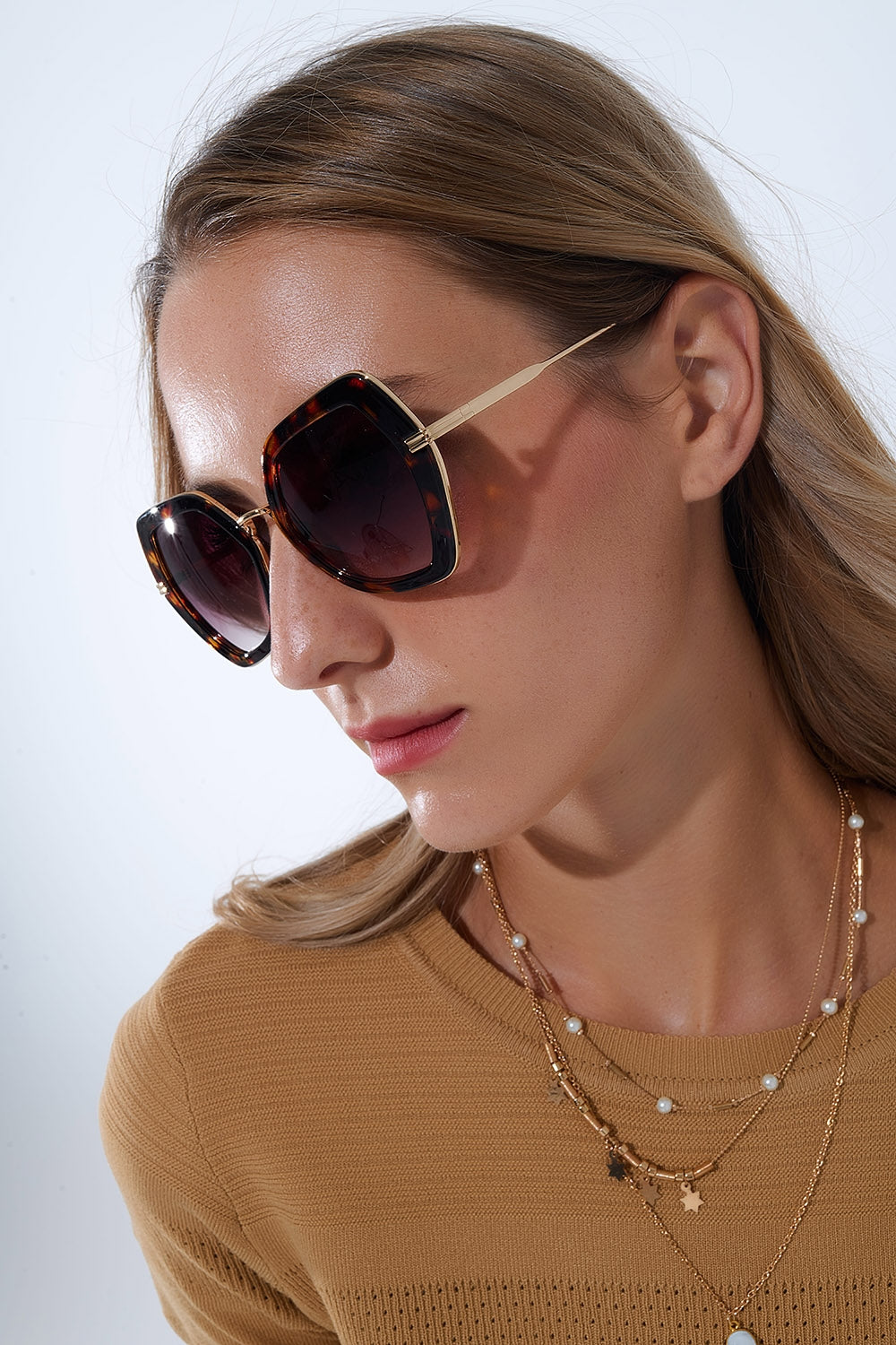 Lunettes de soleil extra-larges à œil de chat hexagonal en écaille de tortue