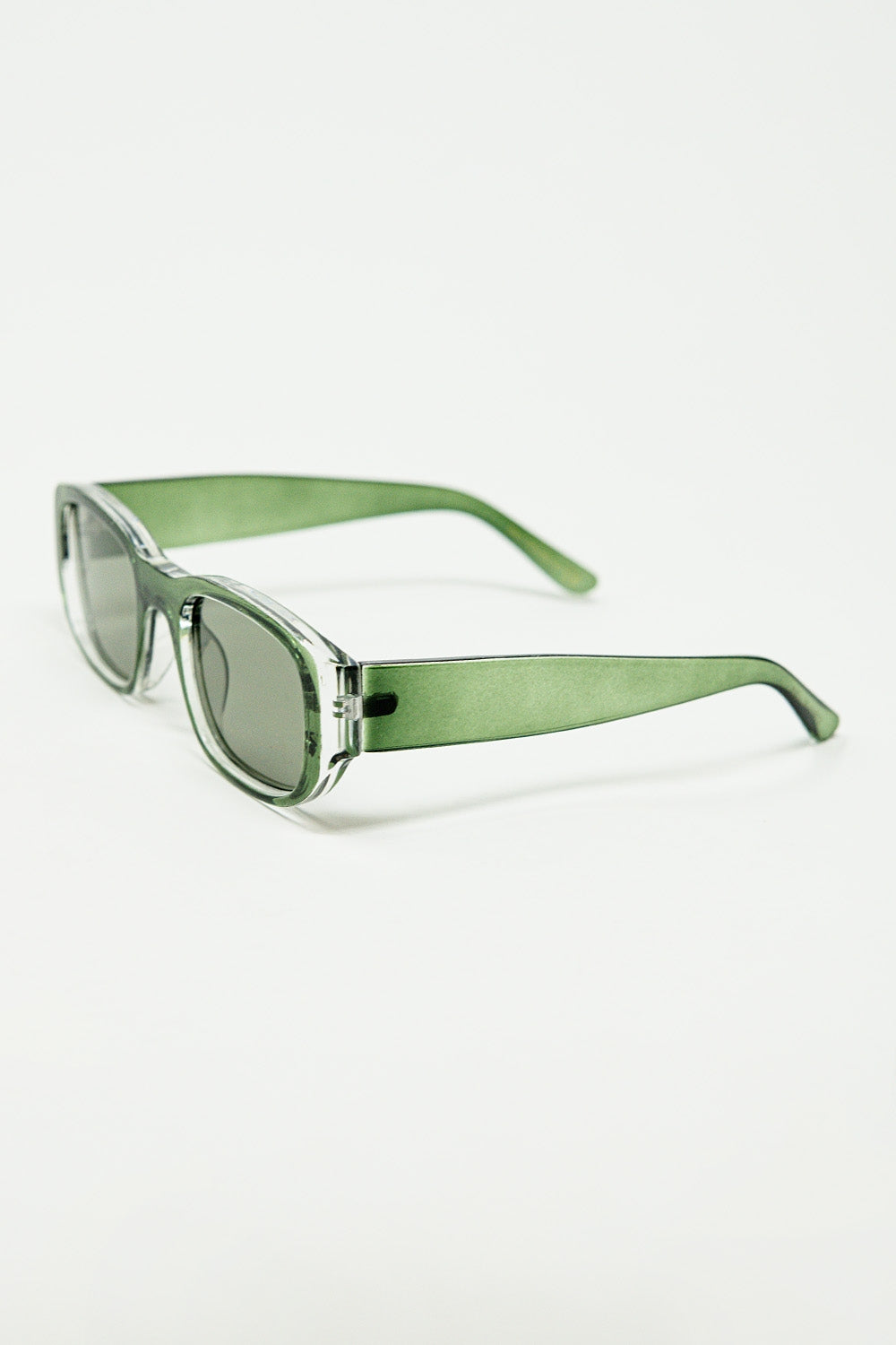 Lunettes de soleil ovales avec monture transparente haute brillance en vert