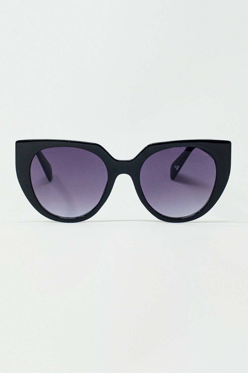 Q2 Lunettes de soleil oversize avec monture large en forme de chat en noir