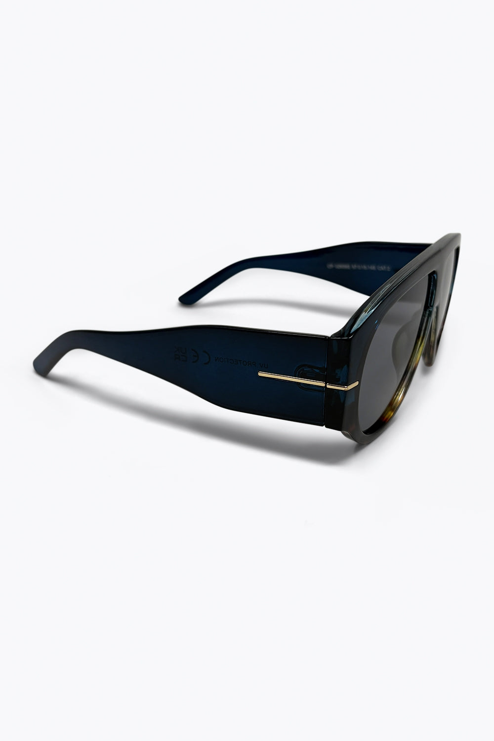 Lunettes de soleil surdimensionnées avec monture bouclier et dégradé bleu marine bordure écaille de tortue