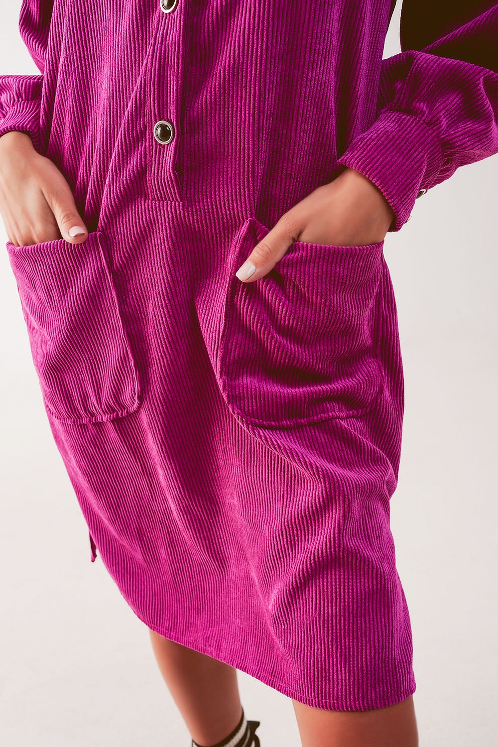 Mini robe chemise en velours côtelé fuchsia