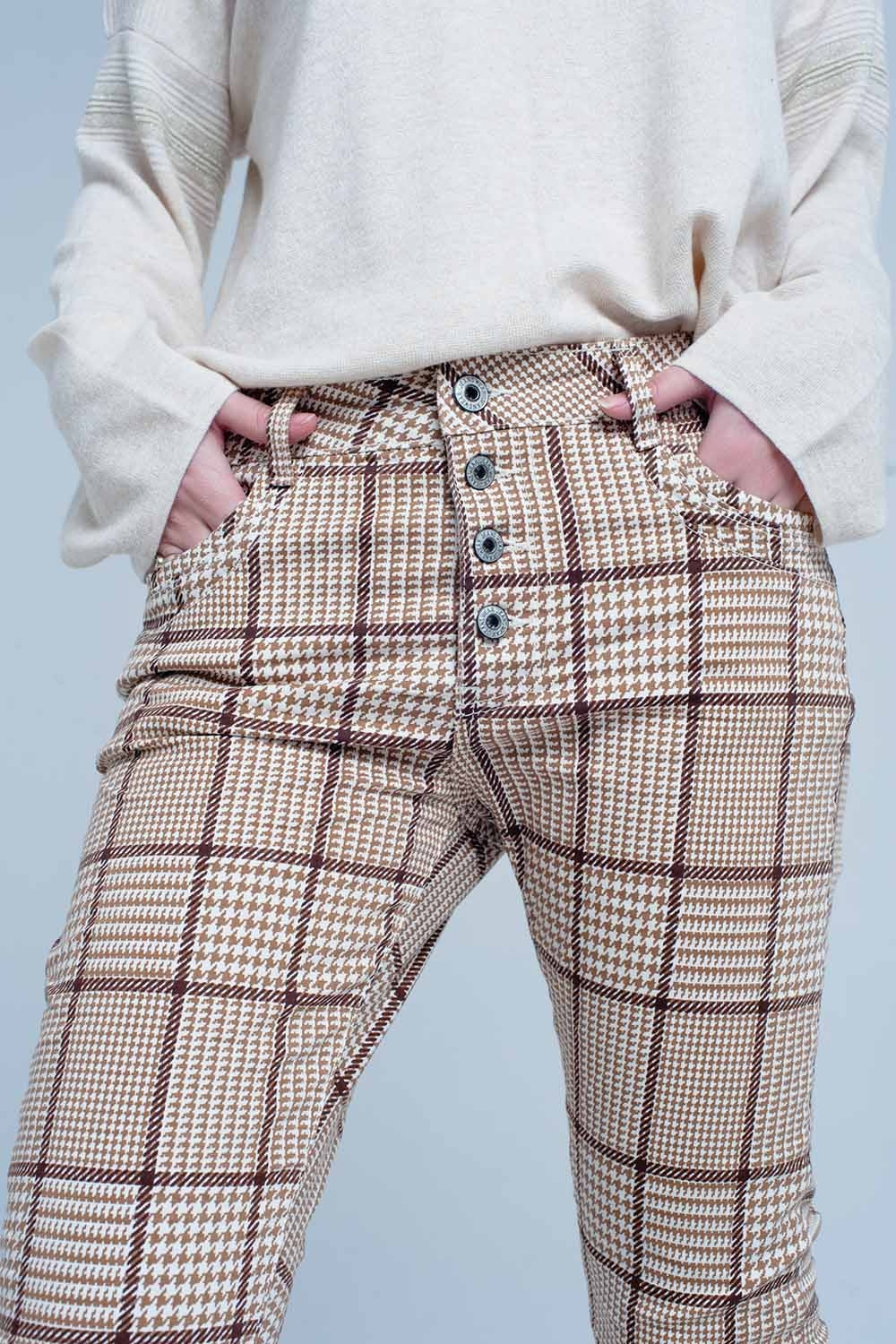 Pantalon à carreaux beige avec bouton