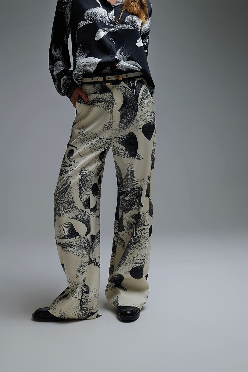 Pantalon à jambe large élégant imprimé crème
