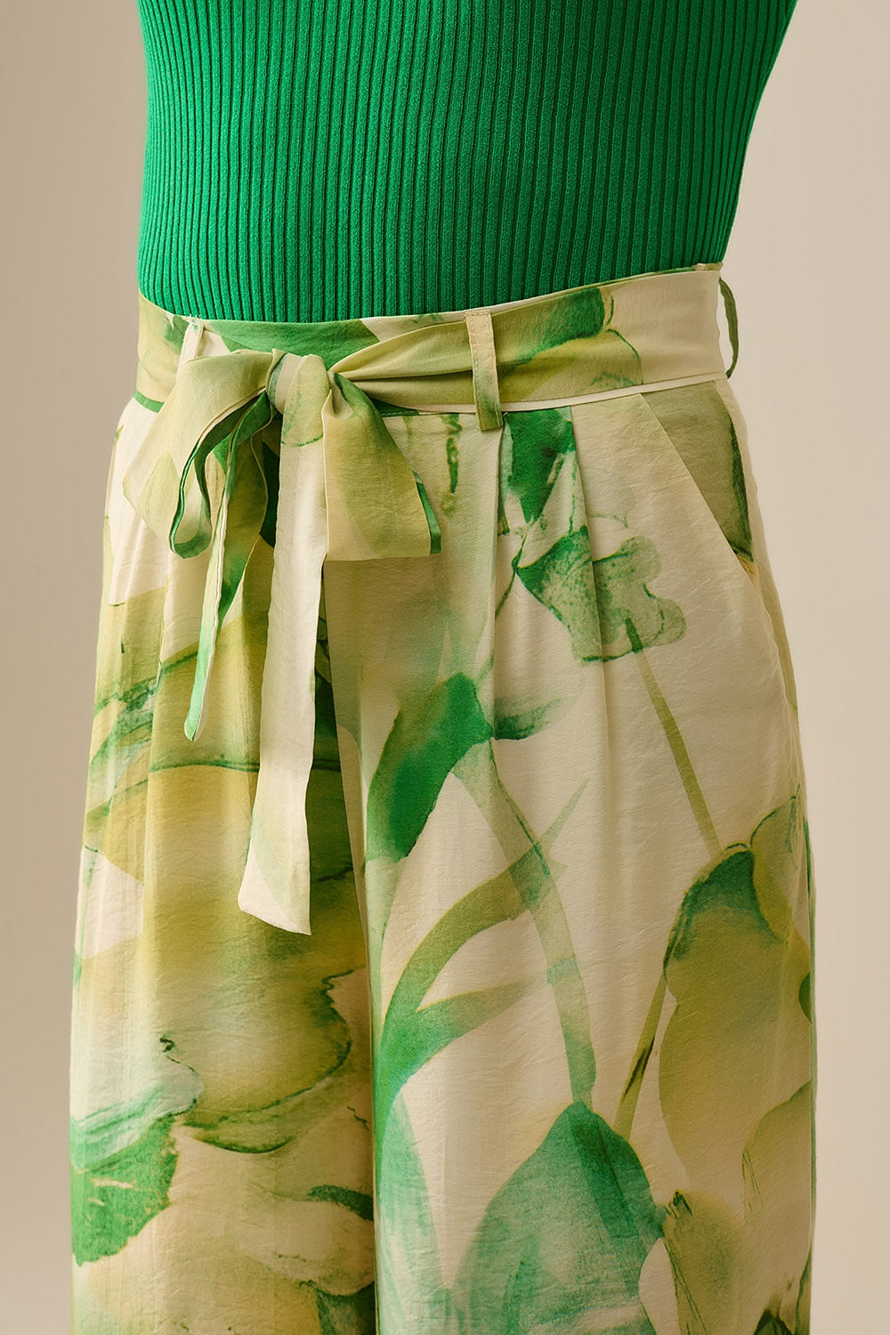 Pantalon à jambes larges avec imprimé aquarelle vert