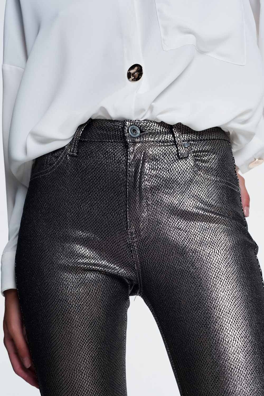 Pantalon argenté avec imprimé serpent