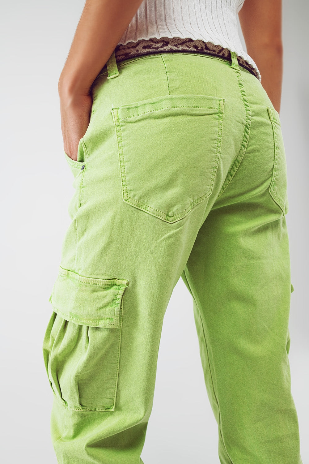 Pantalon cargo vert menthe avec taille et ourlet élastiques