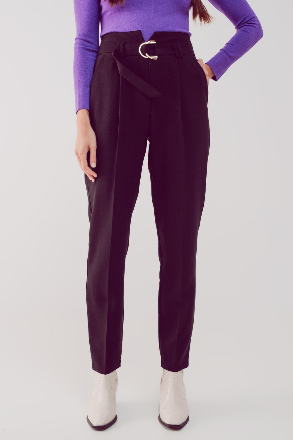 Q2 Pantalon cigarette avec taille haute froncée noir
