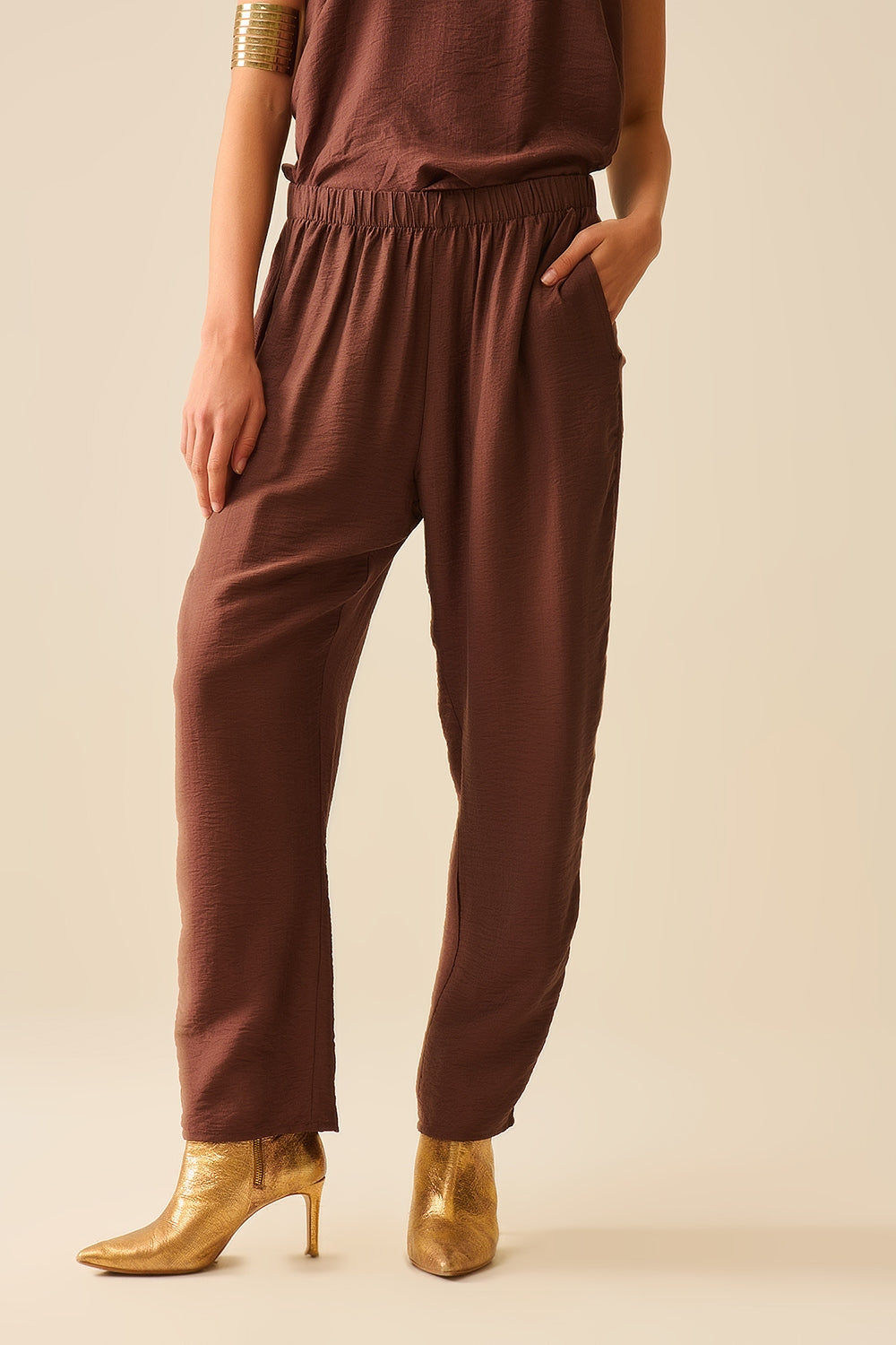 Pantalon d'été à taille élastique et poches en marron