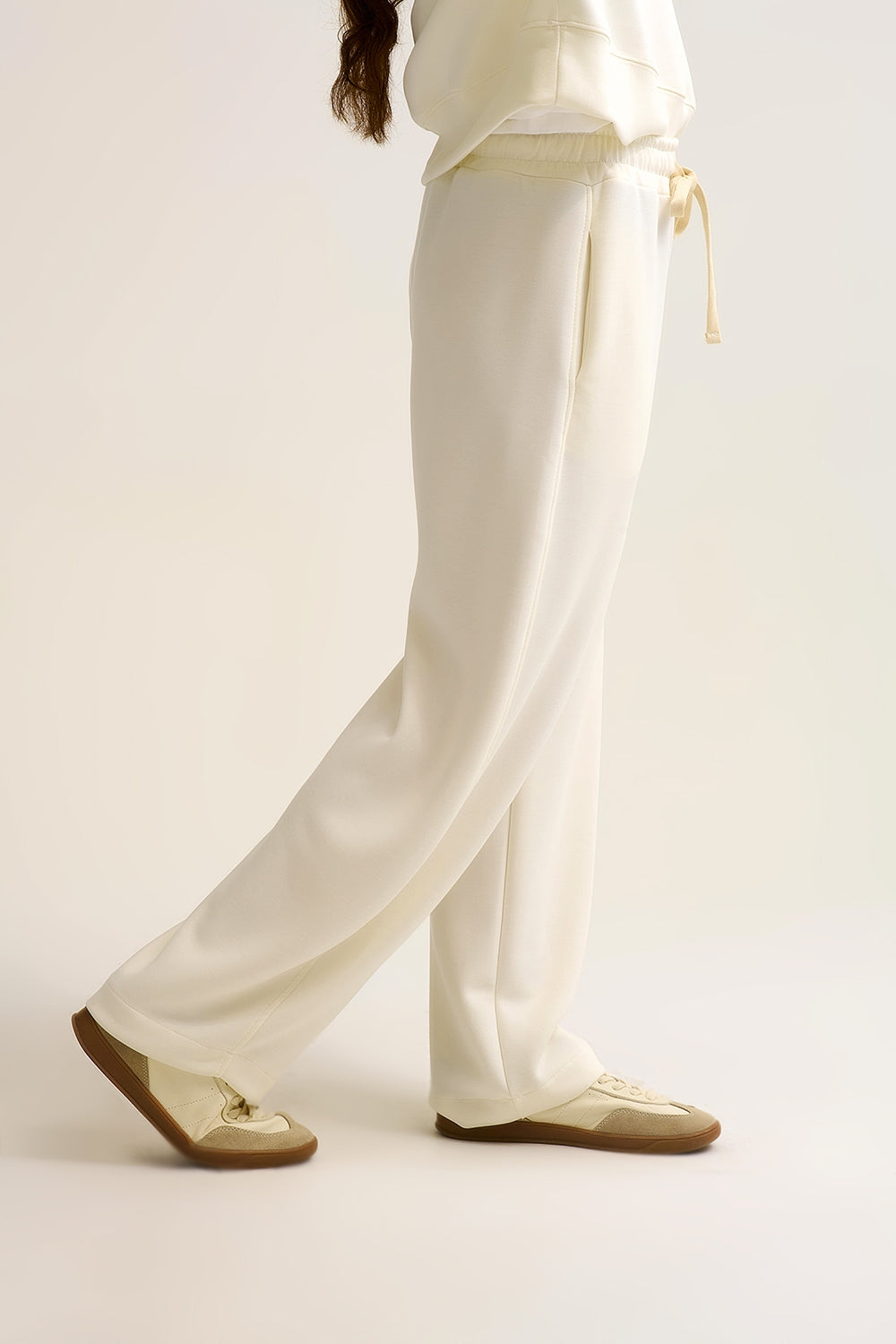 Pantalon de jogging en tricot super doux de couleur crème avec taille à cordon de serrage