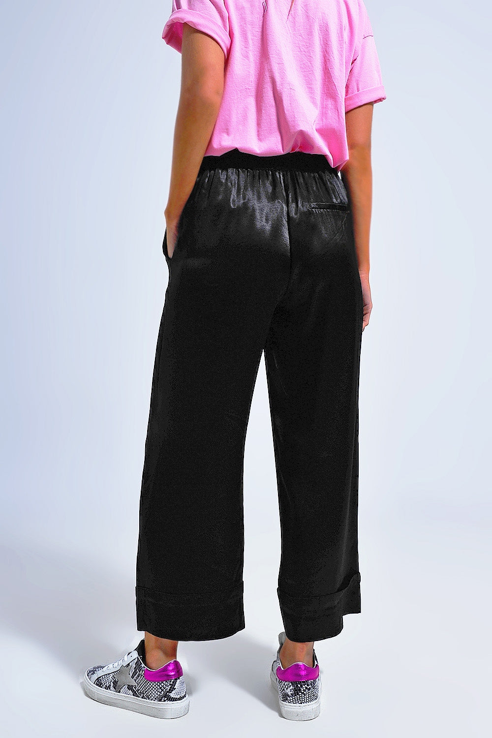 Pantalon de tailleur large en satin noir