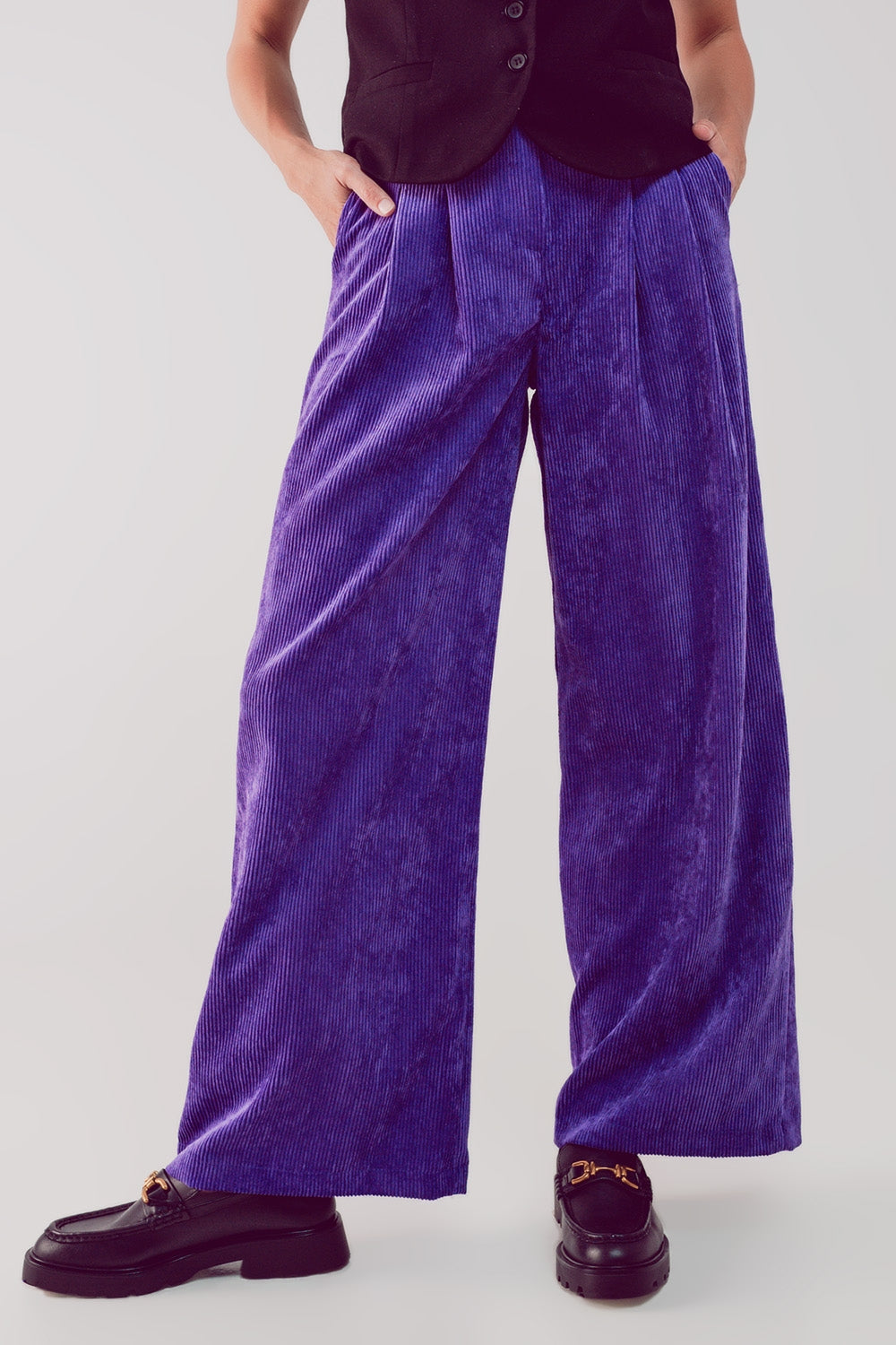 Q2 Pantalon droit à taille haute en velours côtelé violet