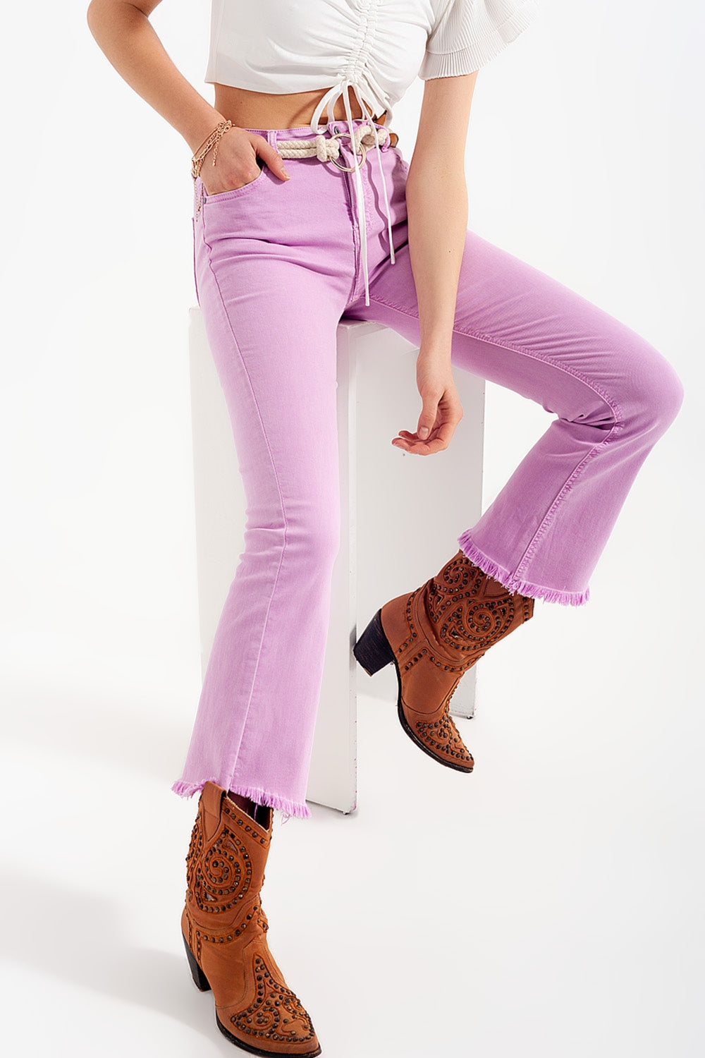 Q2 Pantalon droit en rose à larges chevilles