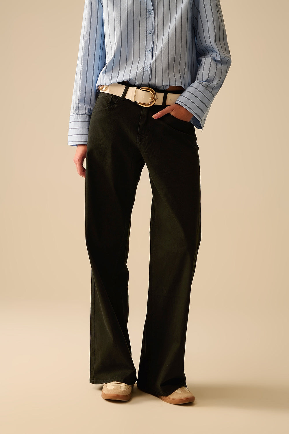 Pantalon droit noir à jambes larges