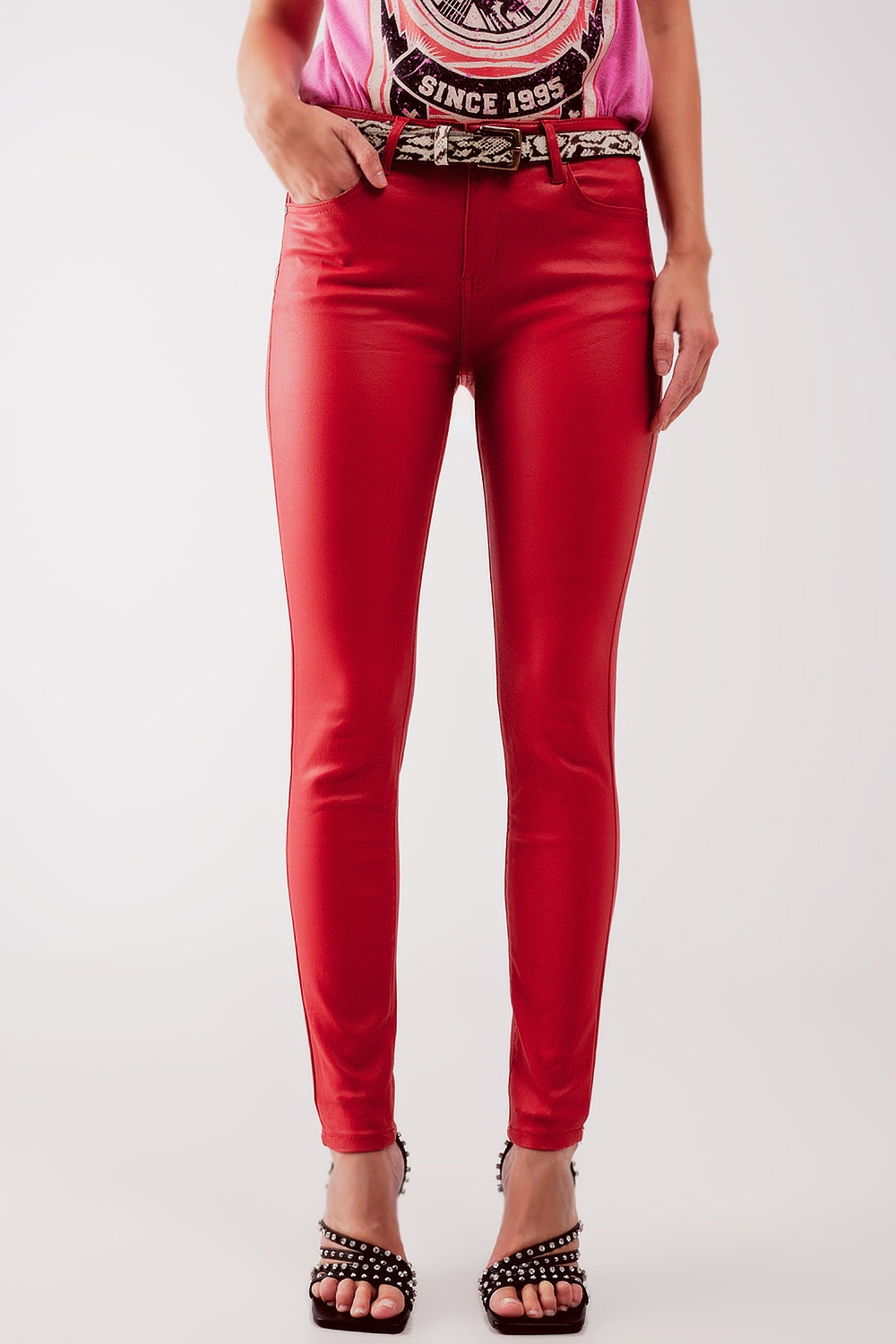 Pantalon enduit rouge