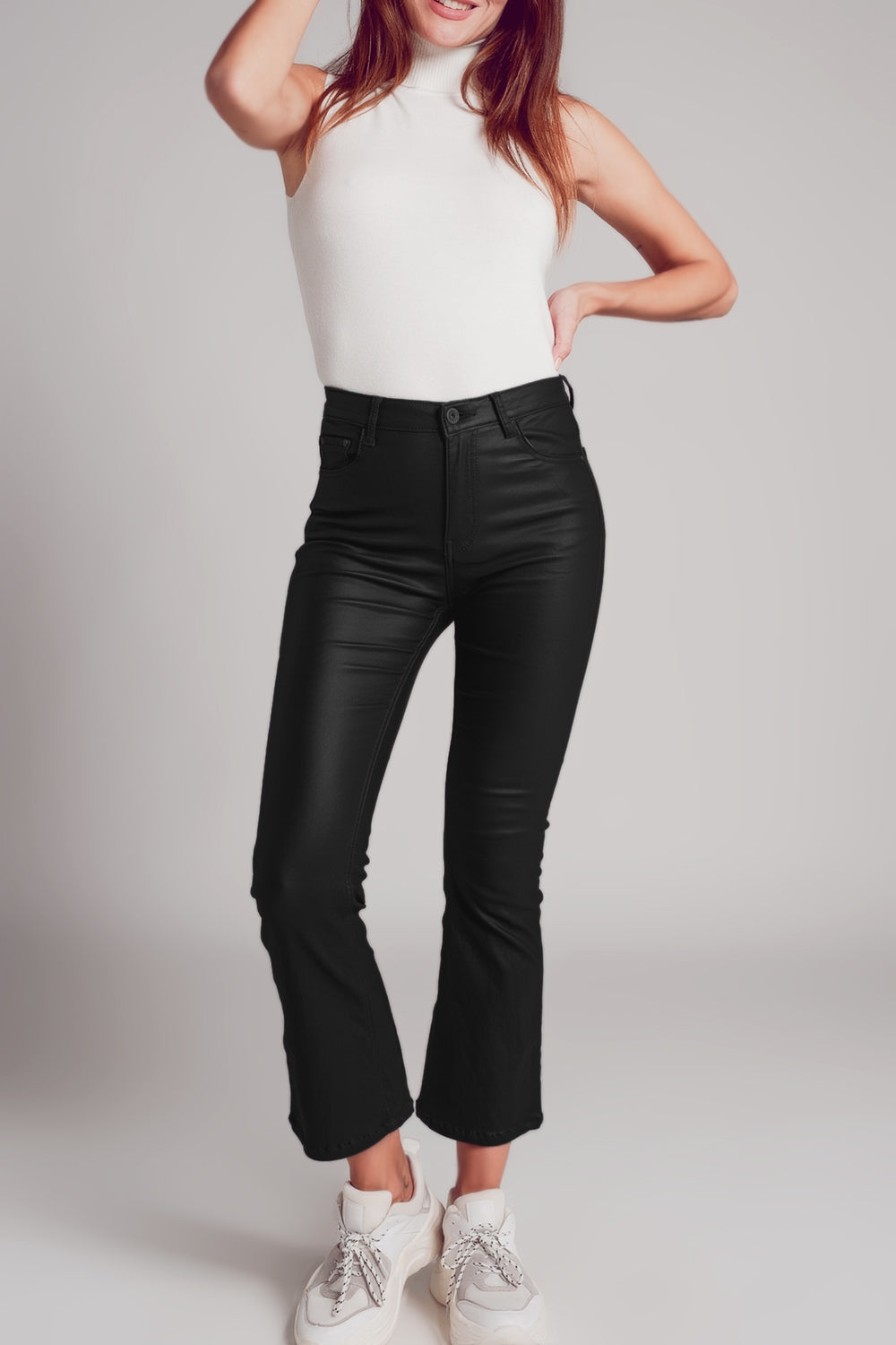 Pantalon flare en faux cuir extensible noir