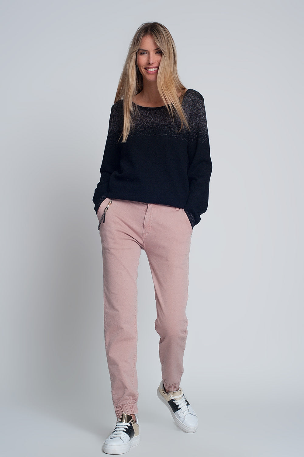 Pantalon fonctionnel avec chaîne et chevilles resserrées en rose