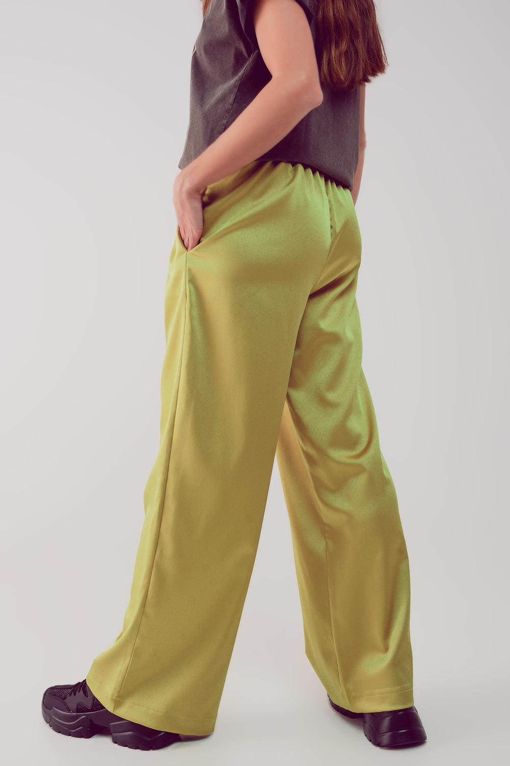 Pantalon large à pinces en satin citron vert