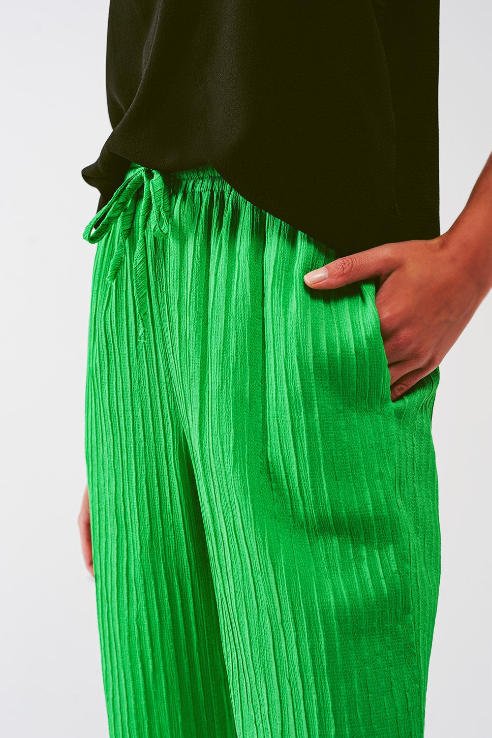 Pantalon large à rayures en vert