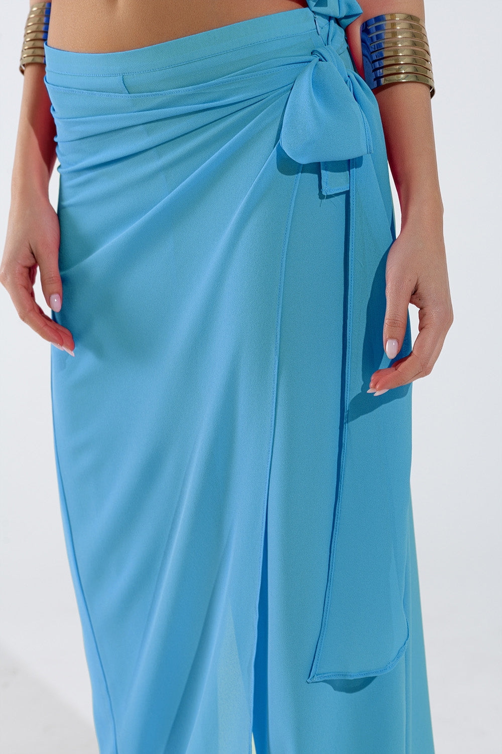 Pantalon large bleu clair Jupe superposée nouée sur le côté