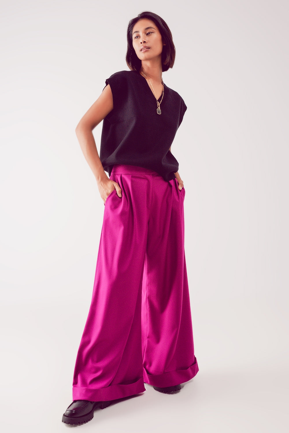 Pantalon large plissé en fuchsia