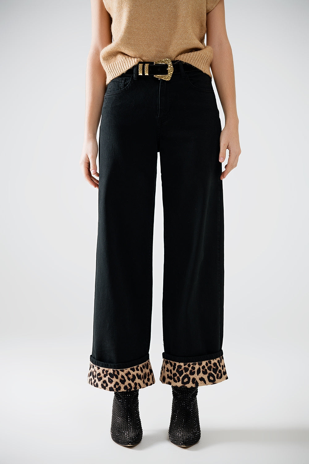 Q2 Pantalon noir à jambes larges avec imprimé léopard en bas