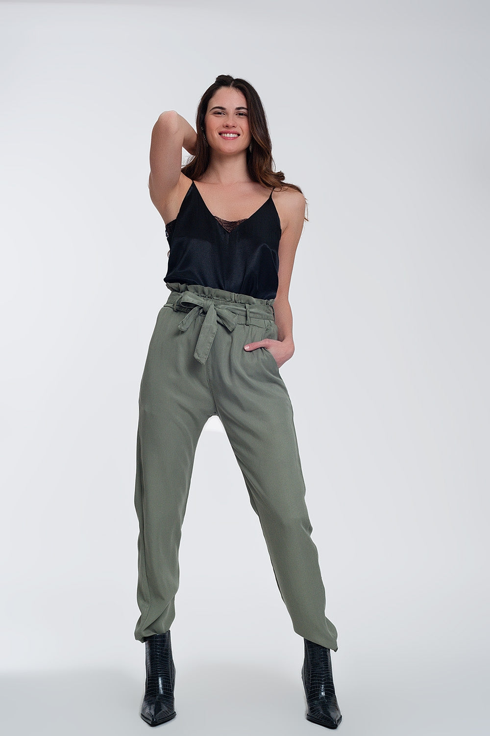 Pantalon noué à la taille Vert