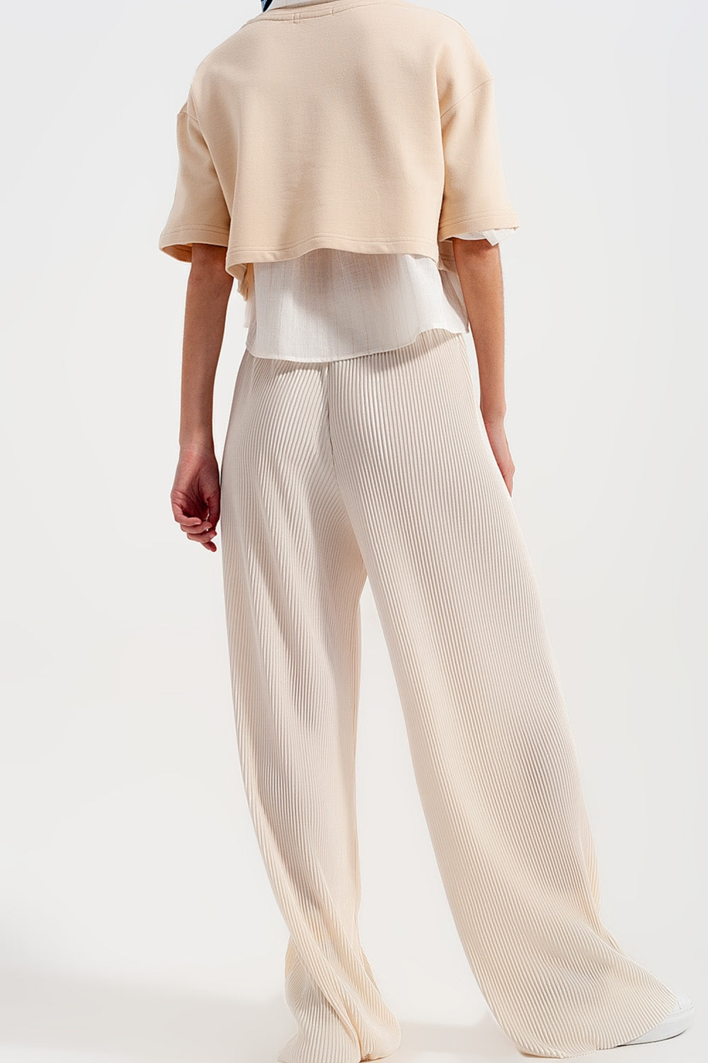 Pantalon plissé style jupe culotte crème