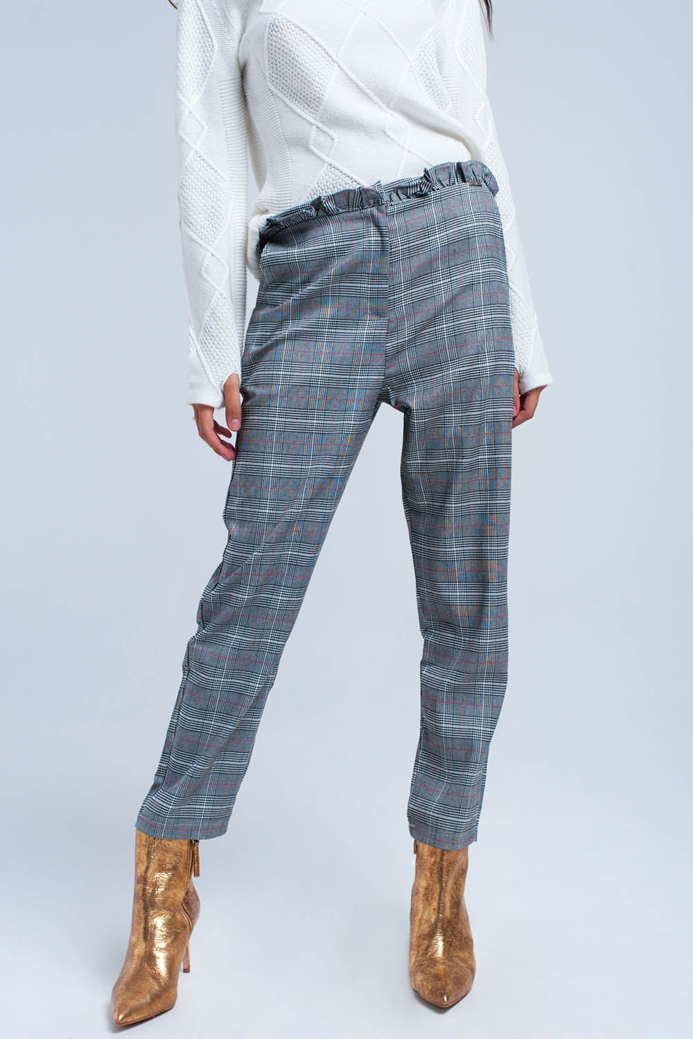 Q2 Pantalon rouge à motif tartan