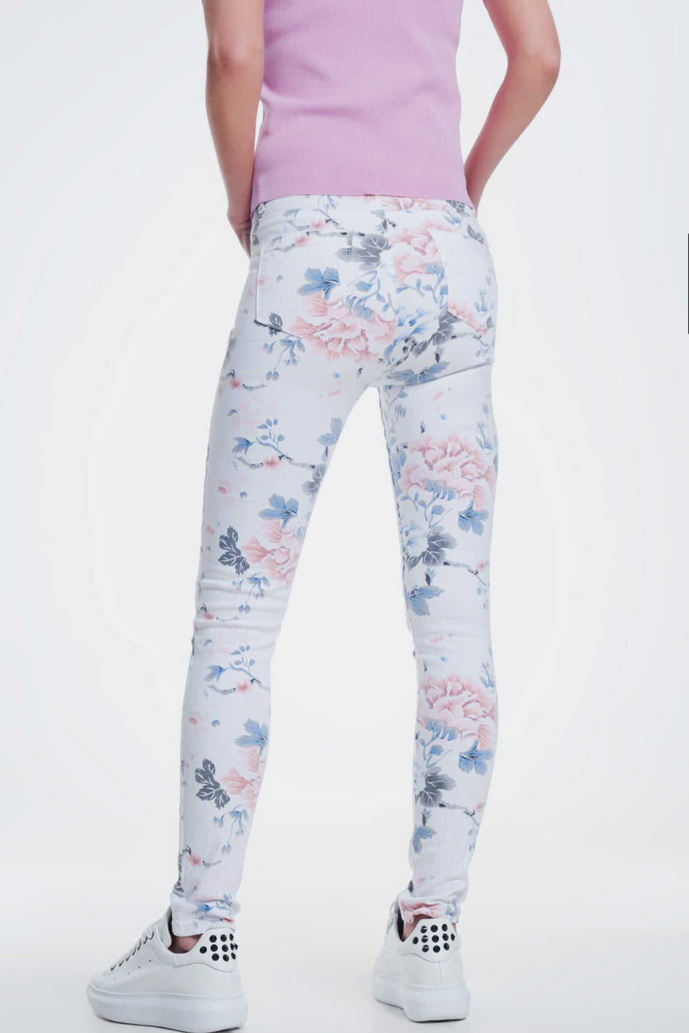 Pantalon skinny blanc à imprimé floral