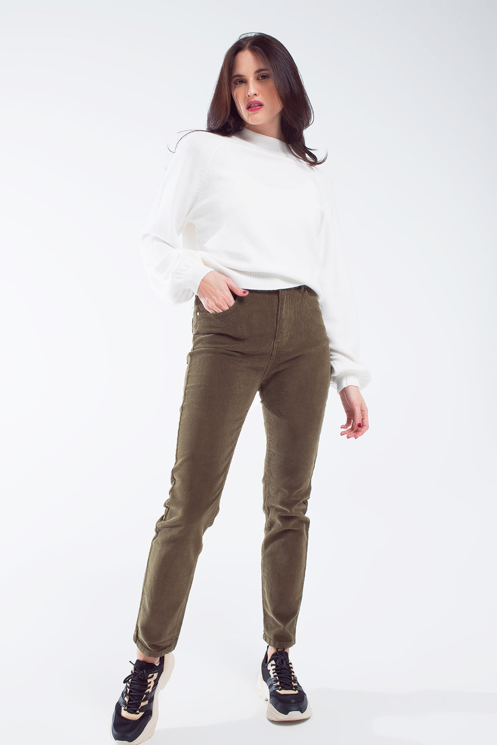 Pantalon skinny en velours côtelé vert olive