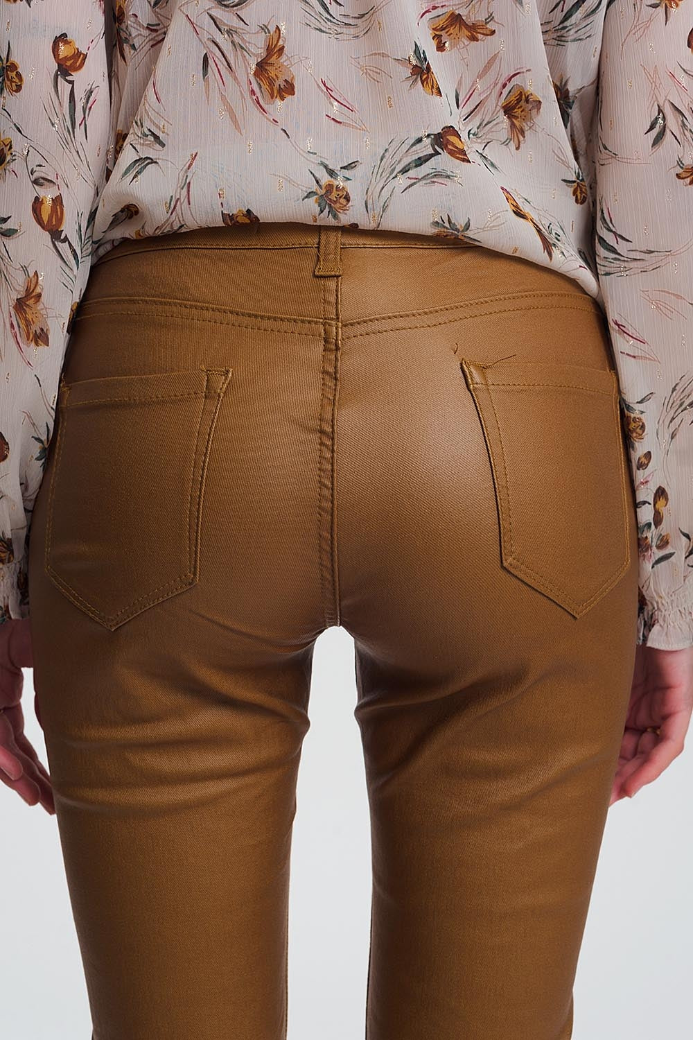 Pantalon skinny enduit camel