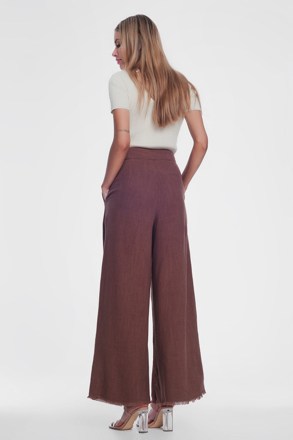 Pantalon taille haute coupe large avec ceinture