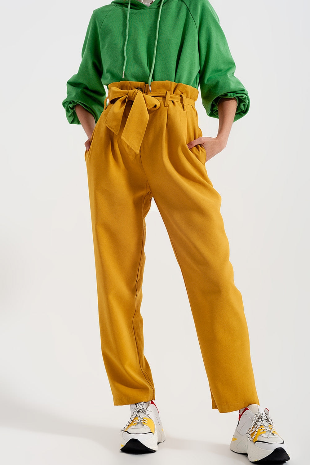 Pantalon taille haute froncée avec ceinture Jaune