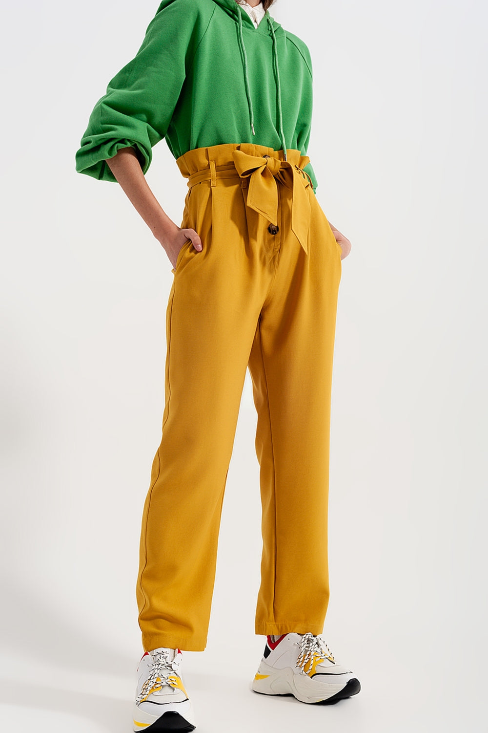 Q2 Pantalon taille haute froncée avec ceinture Jaune