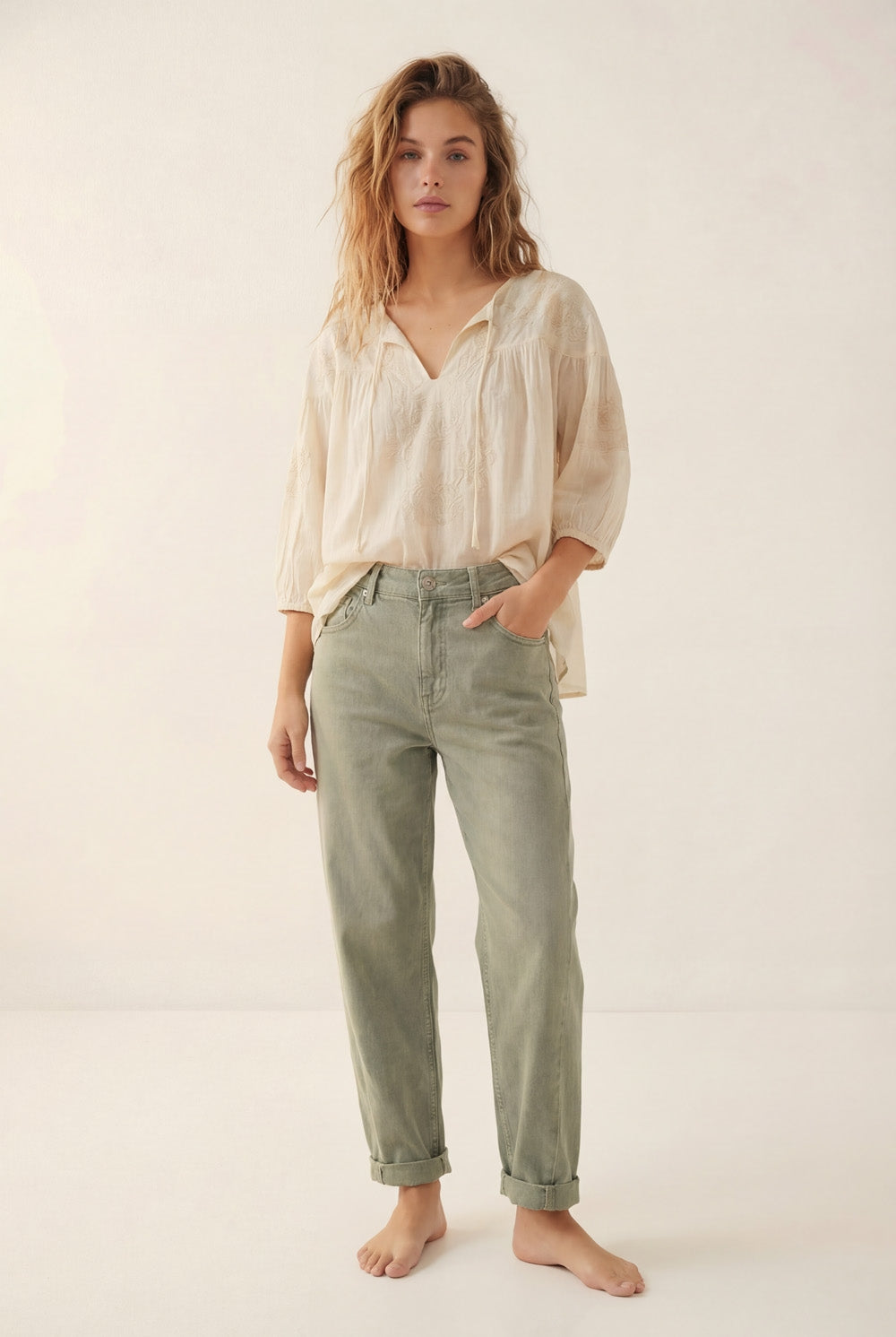 Pantalon taille haute style barrel en kaki doux