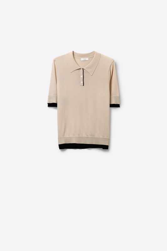 Q2 Polo en tricot beige avec bordures noires