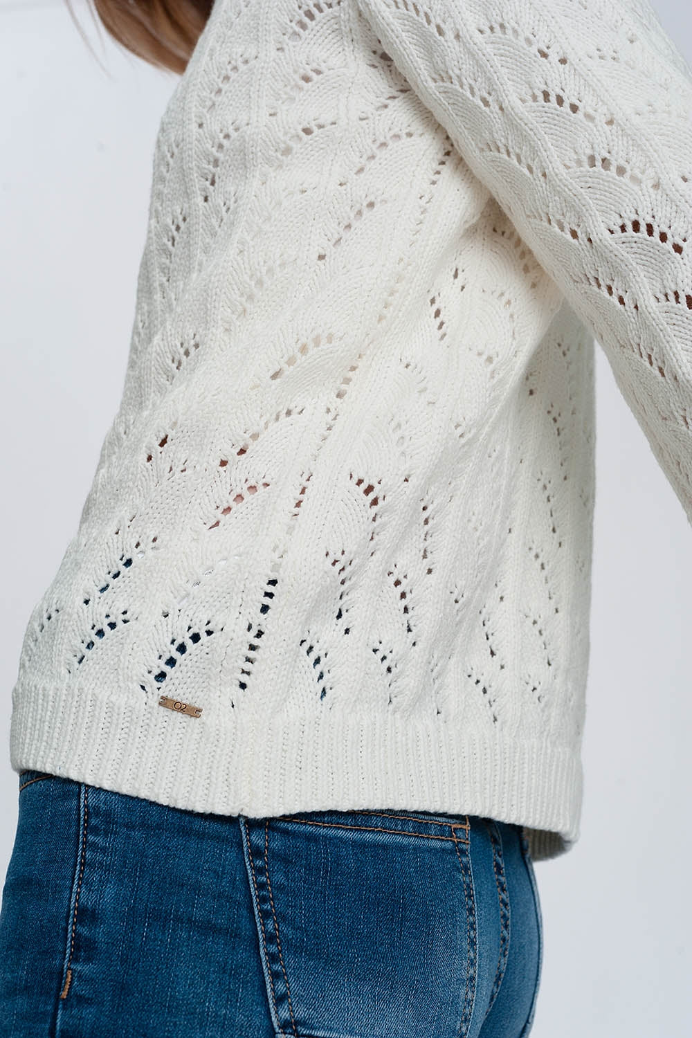 Pull au crochet en crème