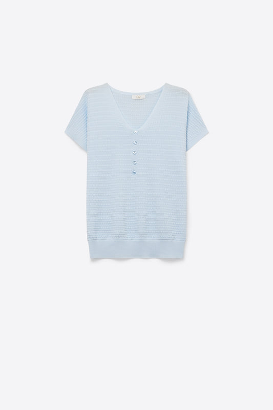 Q2 Pull bleu clair en maille avec col en V et boutons sur le devant