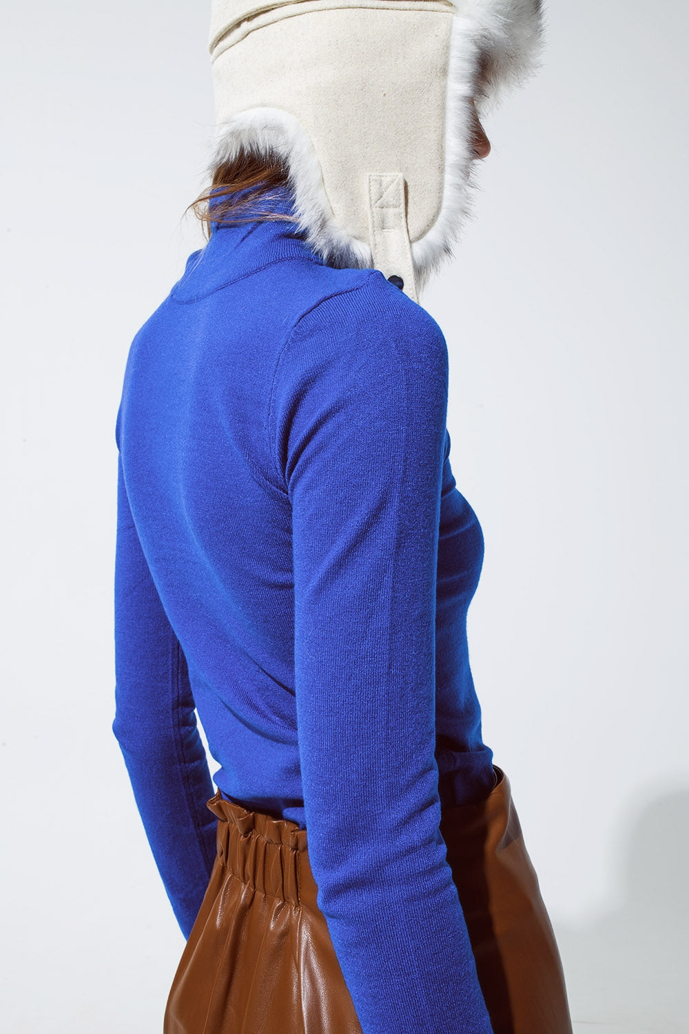 Pull bodycon en maille fine bleu basique