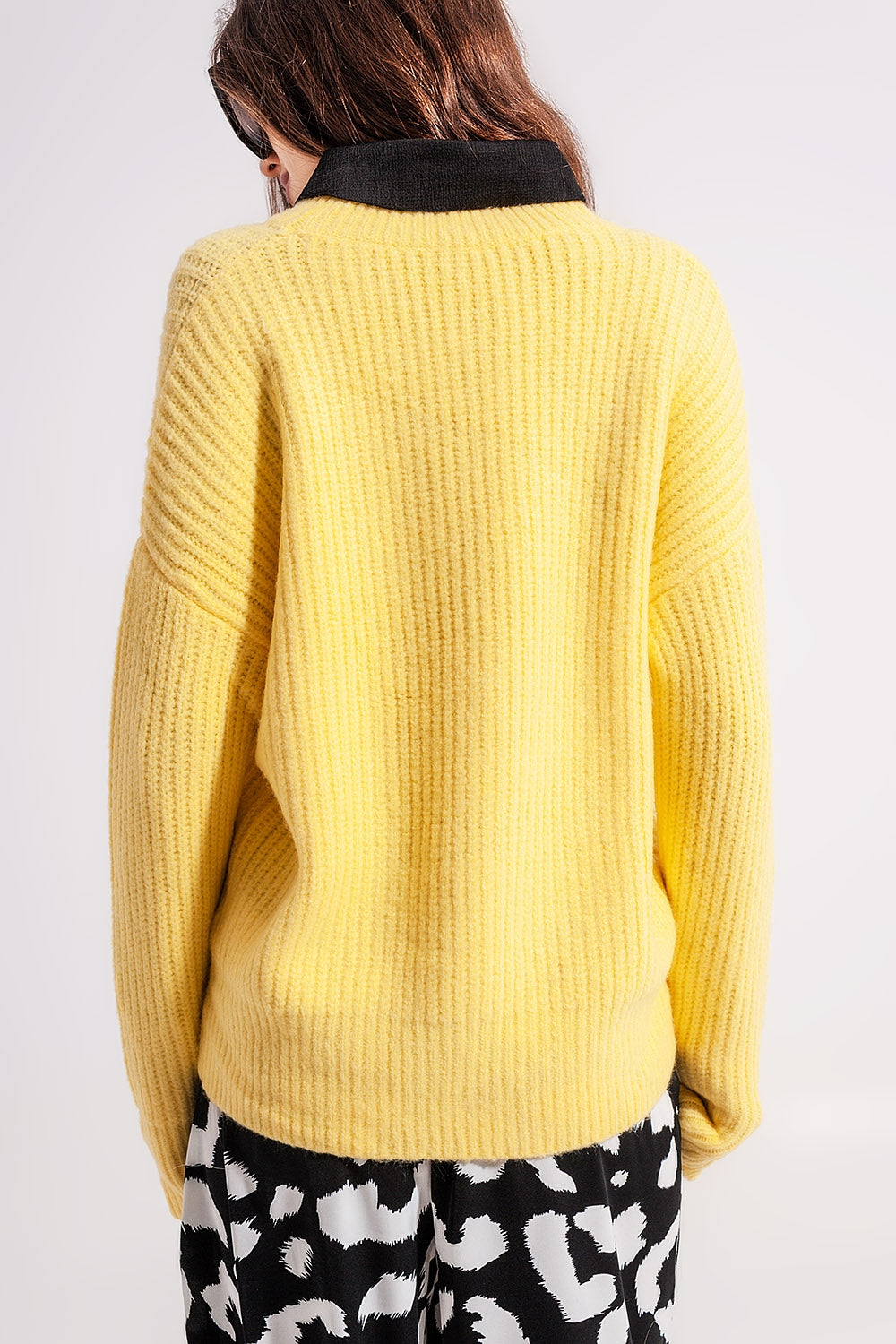 Pull en maille côtelée jaune