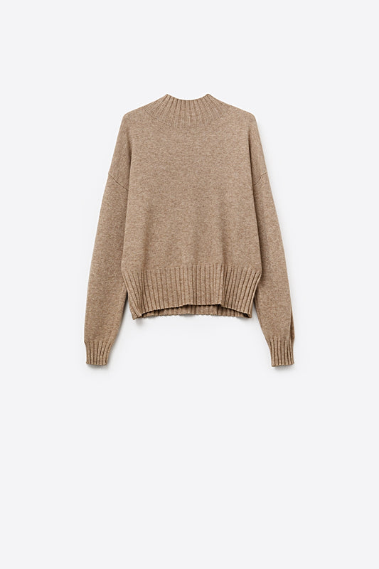 Q2 Pull en maille douce beige avec poignets et col côtelés